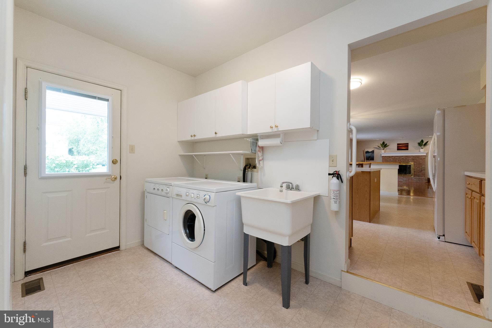 202 Strassburger Road Perkasie, PA 18944 - Photo 22 of 35 Laundry and mudroom