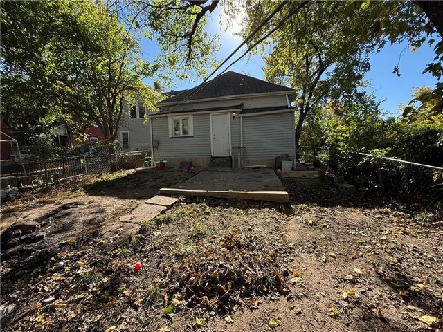 $135,000 | 1050 Barnett Avenue, Kansas City, KS 66102