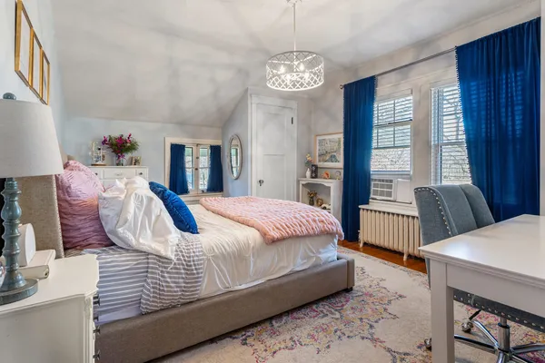 $584,900 | 1124 North State Street, Monticello, IL 61856