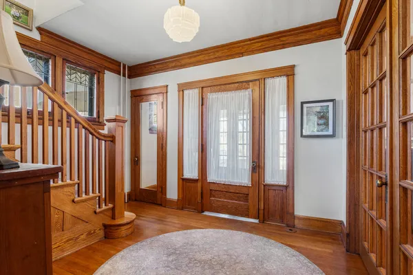 $584,900 | 1124 North State Street, Monticello, IL 61856