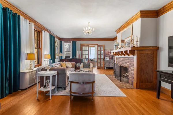 $584,900 | 1124 North State Street, Monticello, IL 61856