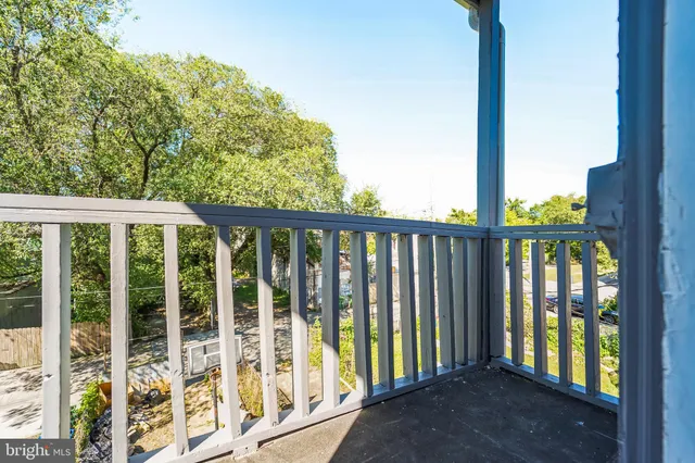 $1,800 | 2356 McCulloh Street, Baltimore, MD 21217