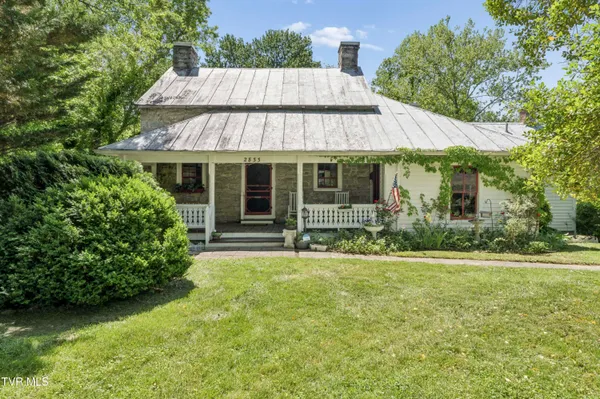 $434,000 | 2833 East Oakland Avenue, Johnson City, TN 37601