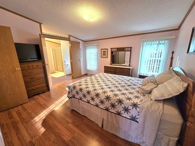 $259,900 | 111 Festival Circle, Chicopee, MA 01020