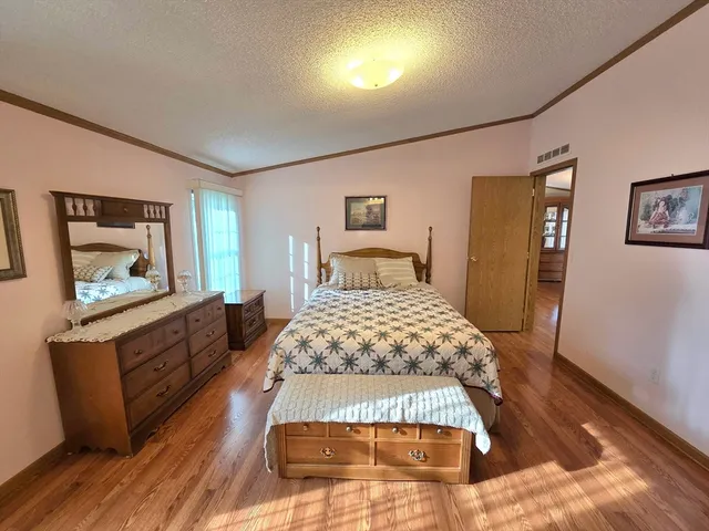 $259,900 | 111 Festival Circle, Chicopee, MA 01020