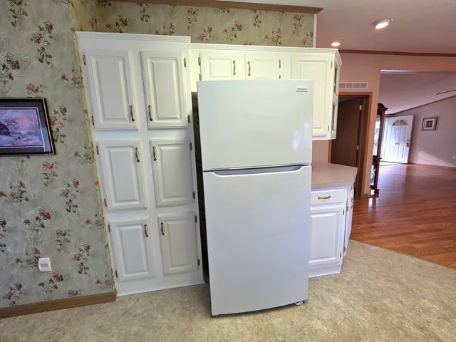 $259,900 | 111 Festival Circle, Chicopee, MA 01020