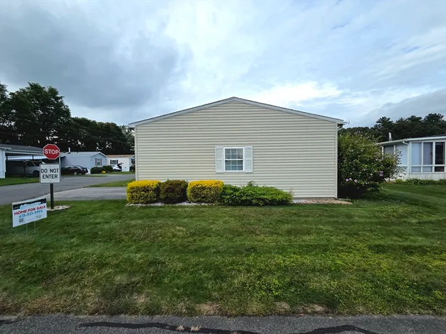 $259,900 | 111 Festival Circle, Chicopee, MA 01020