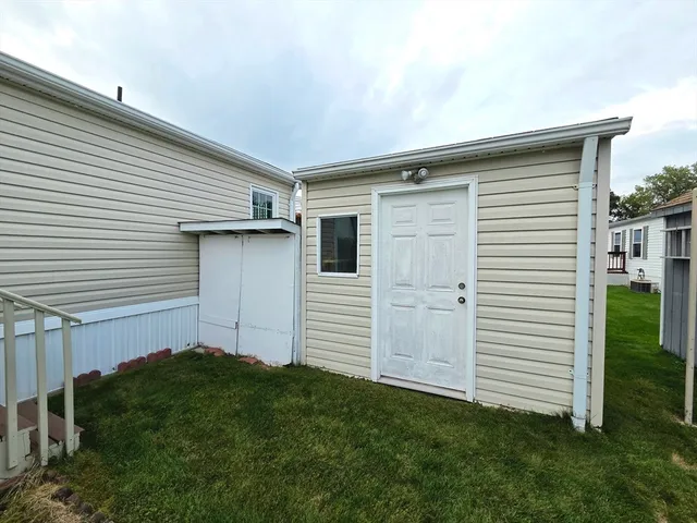 $259,900 | 111 Festival Circle, Chicopee, MA 01020