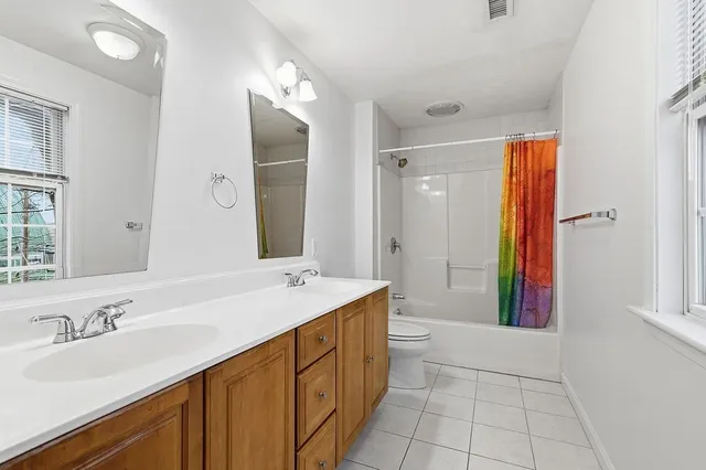 $785,000 | 333 River Street, Unit 1, Waltham, MA 02453