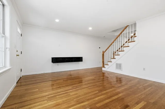 $785,000 | 333 River Street, Unit 1, Waltham, MA 02453