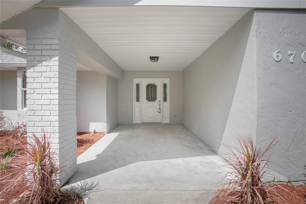 Nhà bán tại New Smyrna Beach, Florida: Hãy tái hiện công việc mơ ước của mình với căn nhà đẹp tại New Smyrna Beach, Florida. Đó là một ngôi nhà với kiến trúc hiện đại, nội thất sang trọng, và có tầm nhìn đẹp tuyệt vời. Hãy xem hình ảnh để cảm nhận ngay! 
