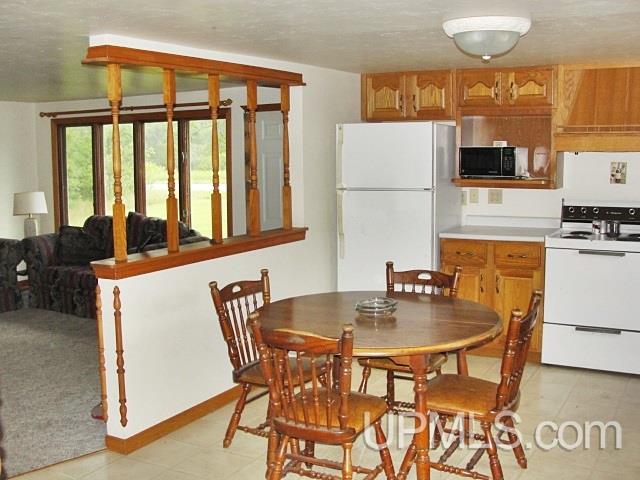 N13729 Co Road Amberg, WI 54102 - Photo 2 of 16