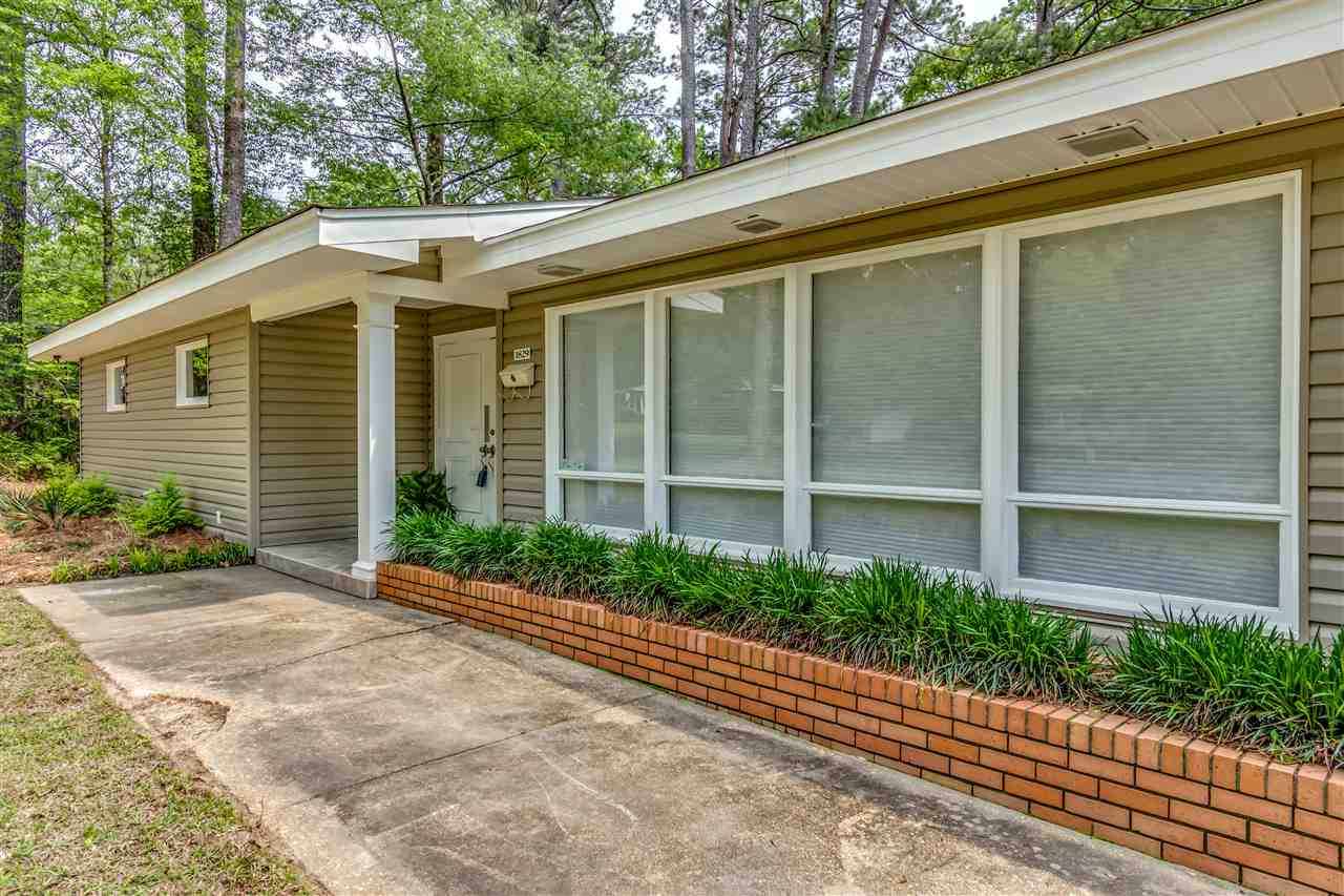 1829 Meadowbrook Road Jackson, MS 39211 - Photo 2 of 47 Photo 2