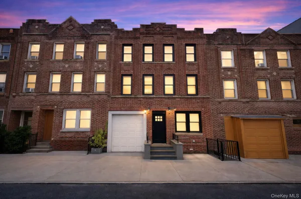 $999,999 | 2257 Hampden Place | University Heights