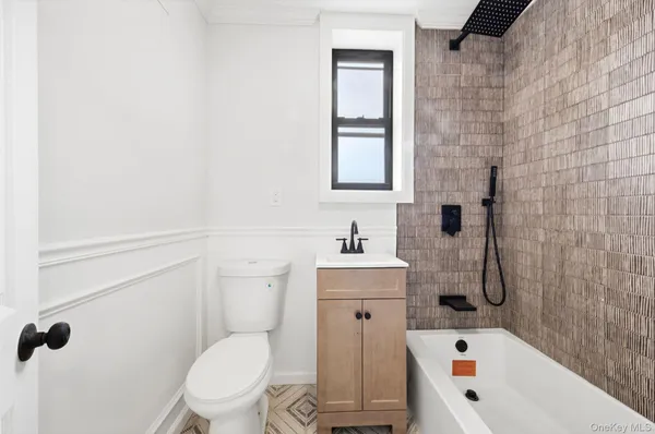 $999,999 | 2257 Hampden Place | University Heights