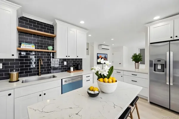 $999,999 | 2257 Hampden Place | University Heights