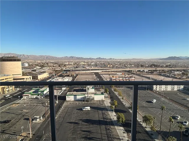 $2,100 | 150 South Las Vegas Boulevard, Unit 1515, Las Vegas, NV 89101