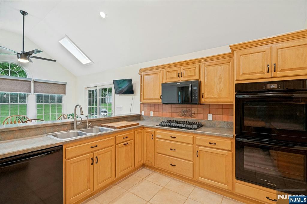 60 Sunnyside Road Mahwah, NJ 07430 - Photo 10 of 34 Gallery Image 10