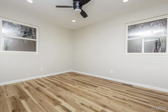 $325,000 | 27 Laura Drive, St. Peters, MO 63376