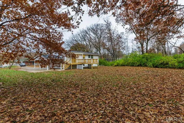 $325,000 | 27 Laura Drive, St. Peters, MO 63376