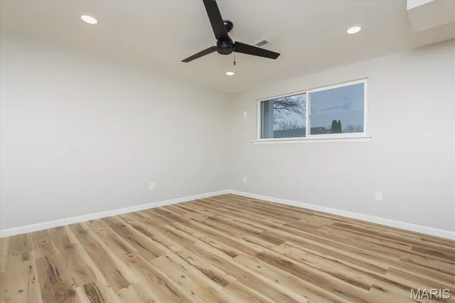 $325,000 | 27 Laura Drive, St. Peters, MO 63376