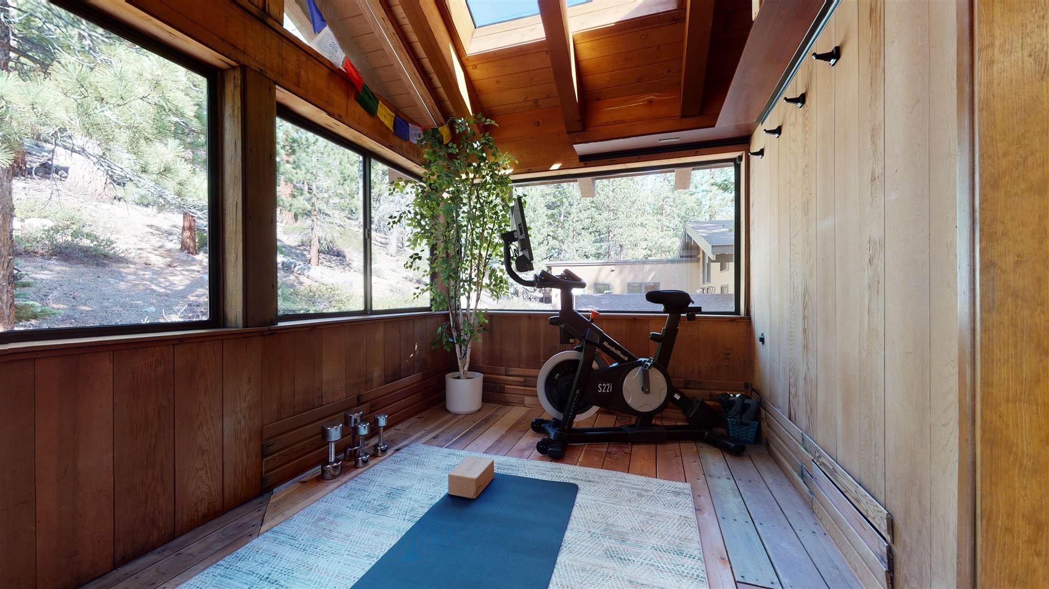 310 Grindelwald Road Mammoth Lakes, CA 93546 - Photo 26 of 47 Gallery Image 26
