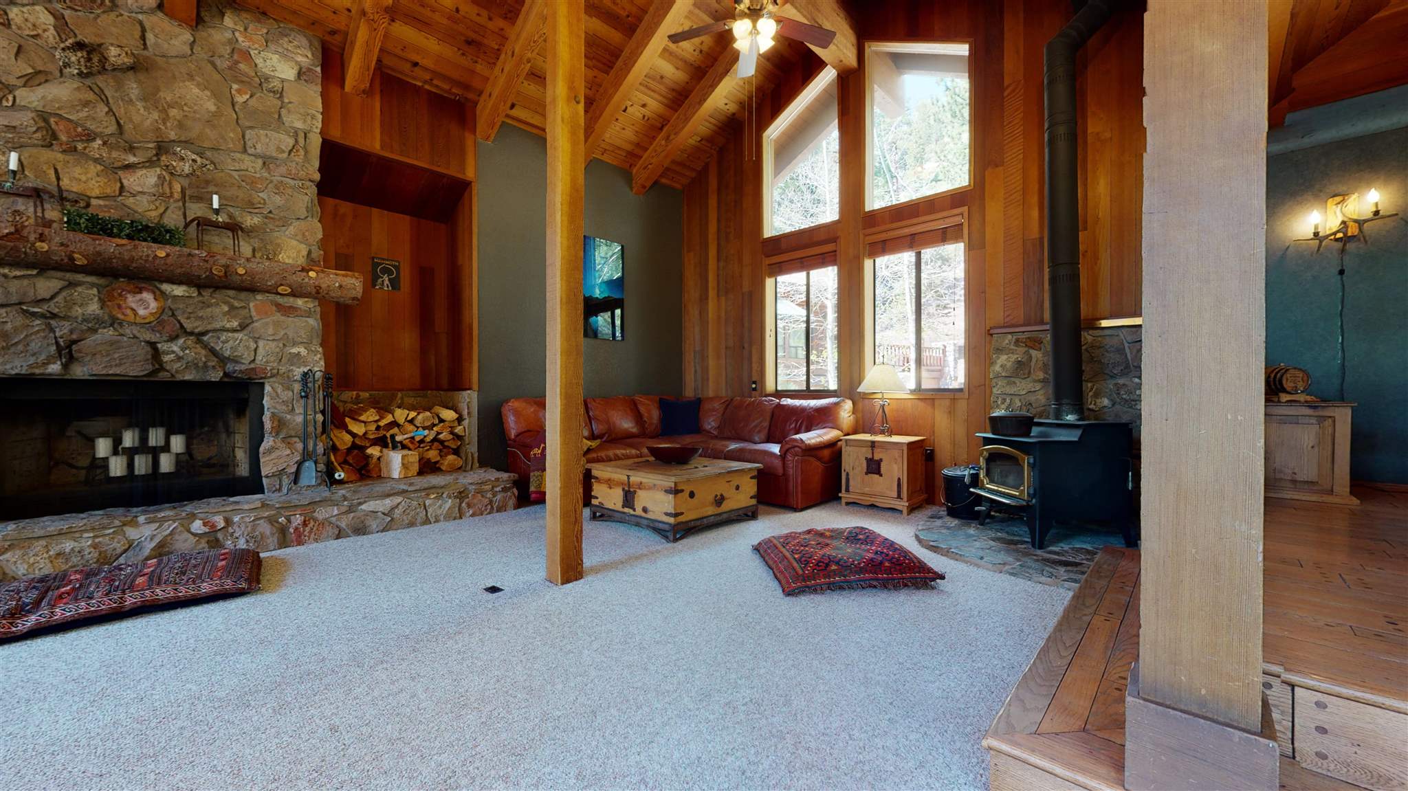 310 Grindelwald Road Mammoth Lakes, CA 93546 - Photo 3 of 47 Gallery Image 3