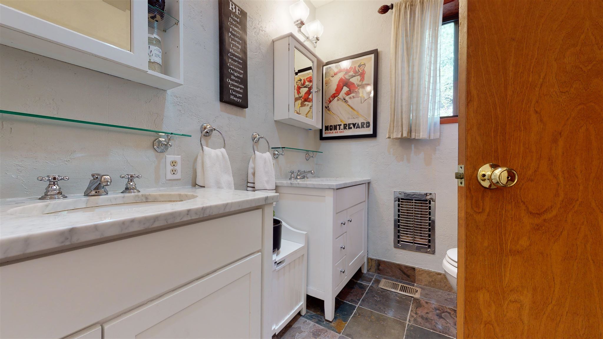 310 Grindelwald Road Mammoth Lakes, CA 93546 - Photo 38 of 47 Gallery Image 38
