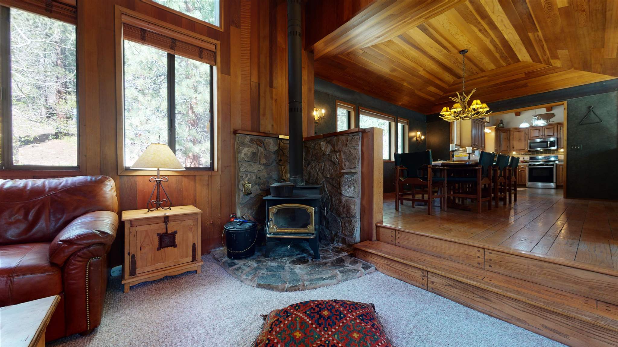 310 Grindelwald Road Mammoth Lakes, CA 93546 - Photo 8 of 47 Gallery Image 8