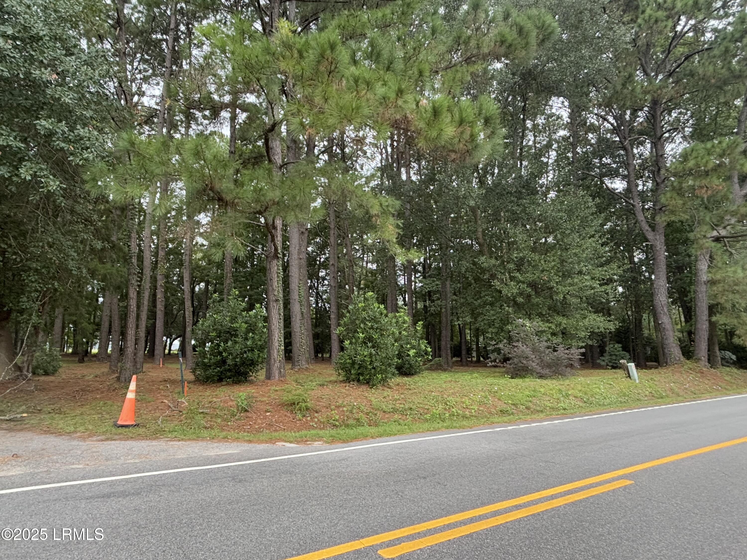 246 Stuart Point Road Seabrook, SC 29940 - Photo 6 of 12 Photo Sep 29 2025, 9 02 29 AM