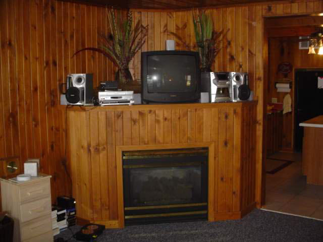 8724 East Hatchery Road Syracuse, IN 46567 - Photo 5 of 9 Gallery Image 5