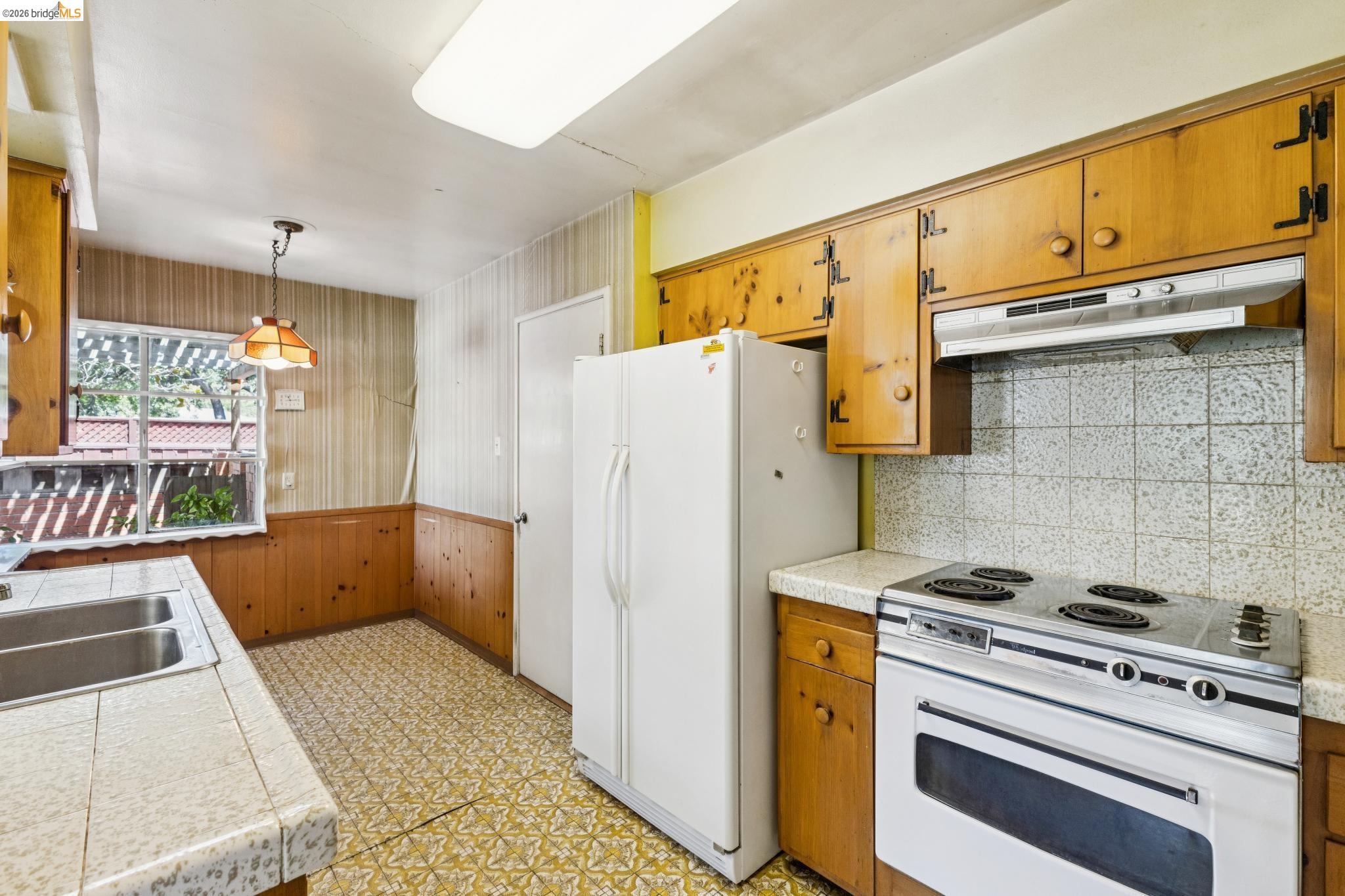 1035 Oak Grove Road Concord, CA 94518 - Photo 23 of 74
