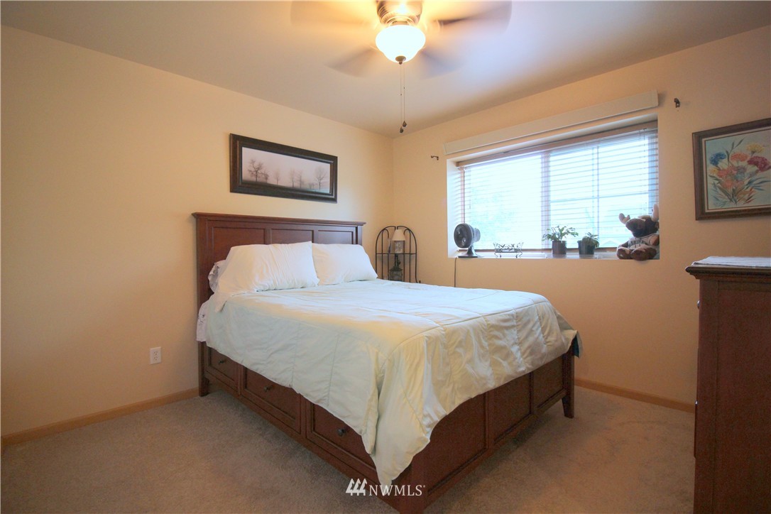 4213 Roxanna Loop Southeast Lacey, WA 98503 - Photo 17 of 24 Gallery Image 17