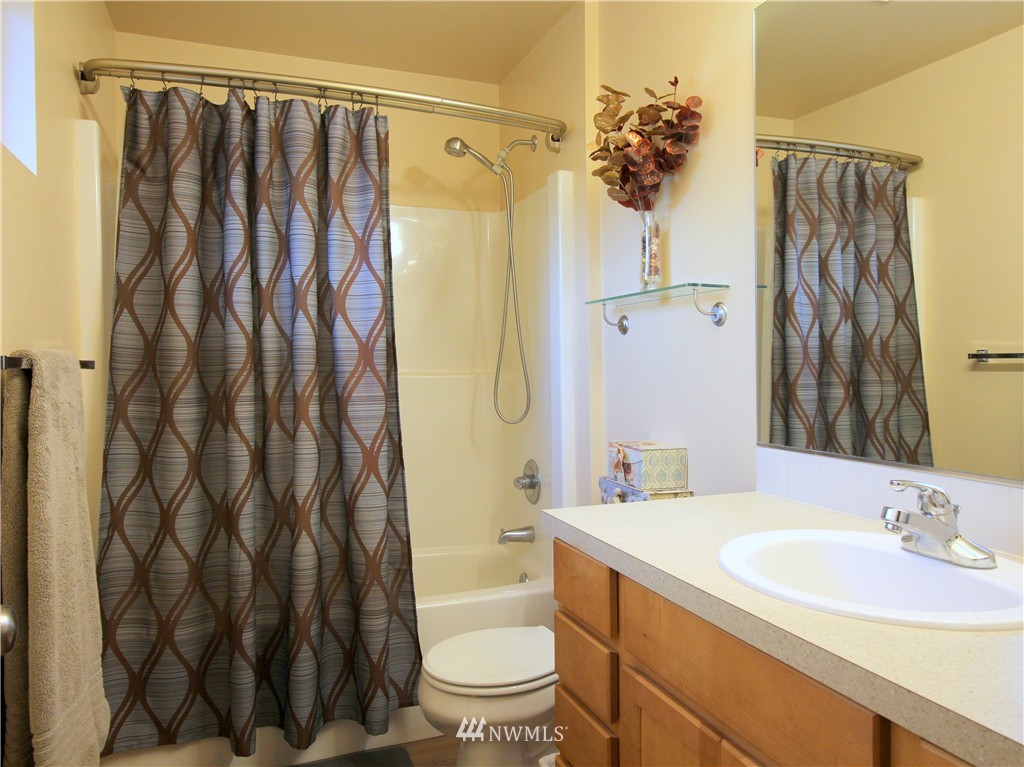 4213 Roxanna Loop Southeast Lacey, WA 98503 - Photo 19 of 24 Gallery Image 19