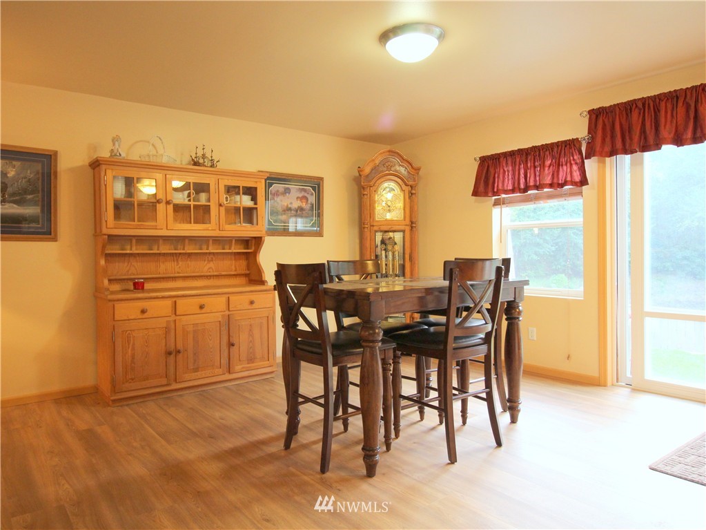 4213 Roxanna Loop Southeast Lacey, WA 98503 - Photo 8 of 24 Gallery Image 8