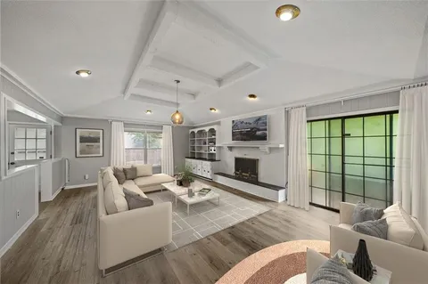 $395,000 | 514 Forest Avenue, Kansas City, MO 64106