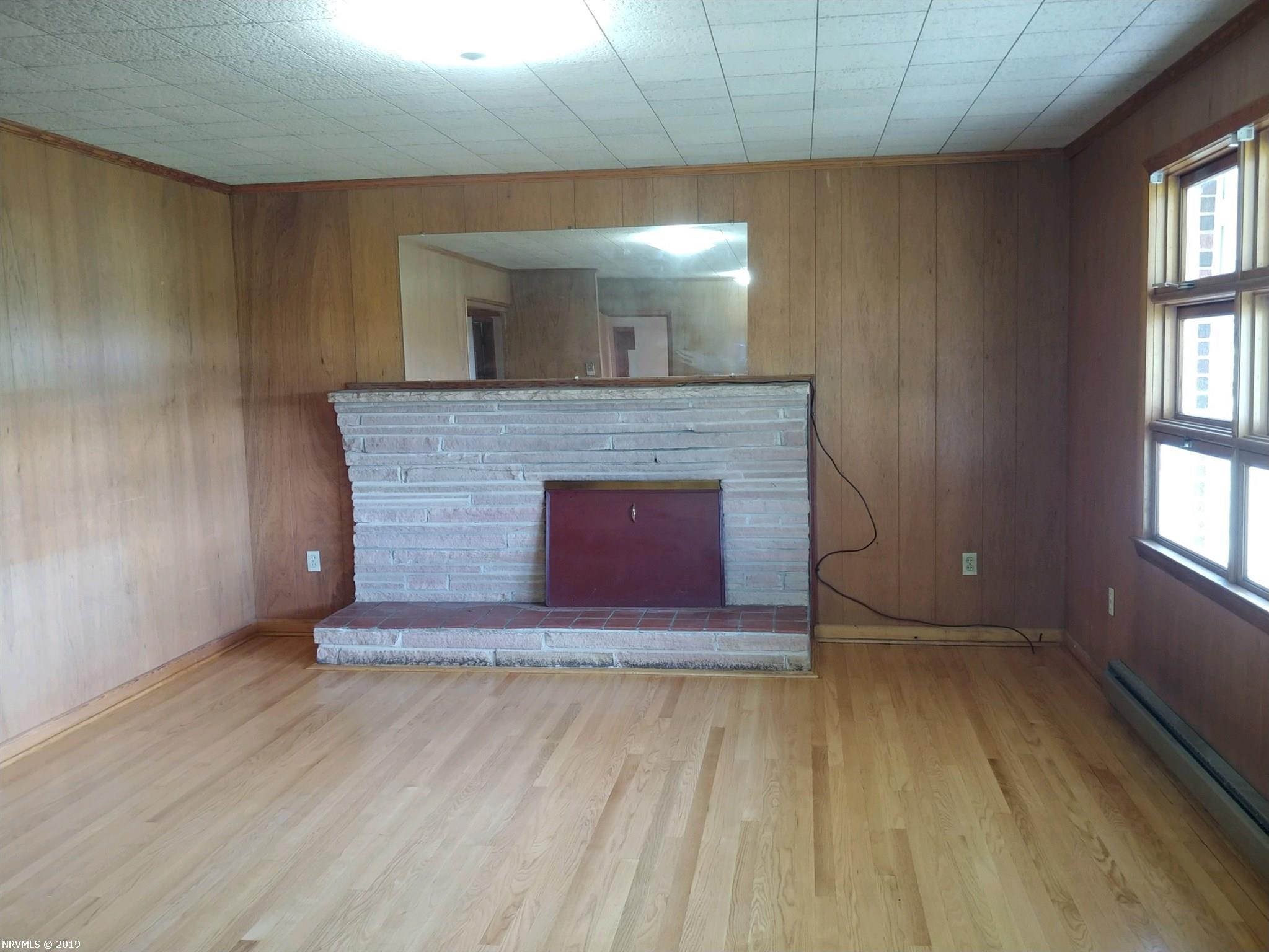 5196 State Park Road Dublin, VA 24084 - Photo 3 of 17 Gallery Image 3