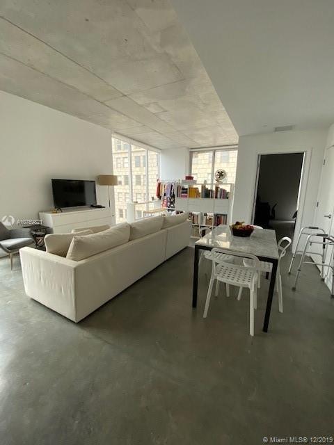 151 Southeast 1st Street, Unit 1202 Miami, FL 33131 - Photo 8 of 10