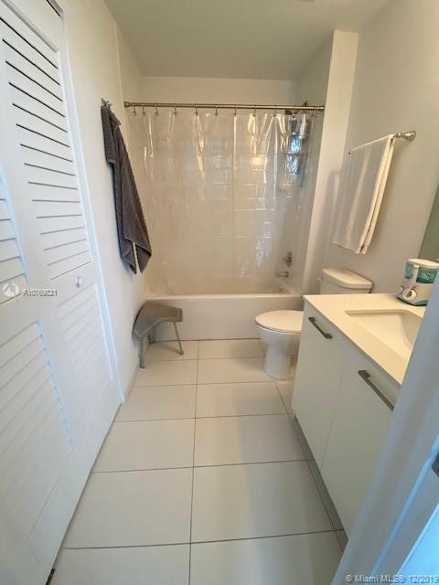 151 Southeast 1st Street, Unit 1202 Miami, FL 33131 - Photo 10 of 10