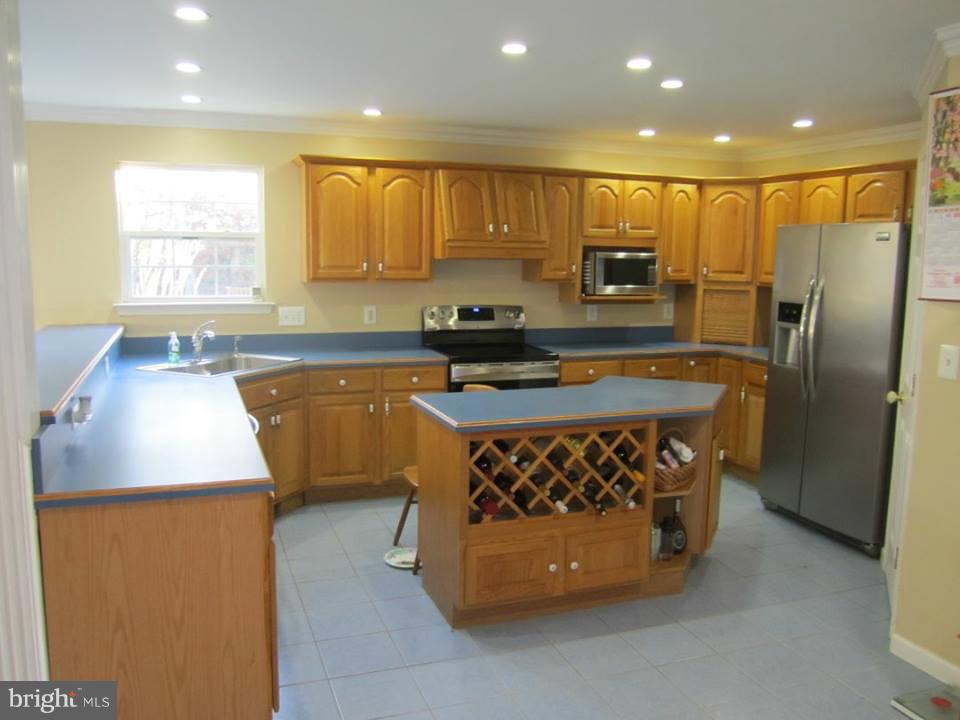 1143 Delmont Road Severn, MD 21144 - Photo 5 of 30 Kitchen