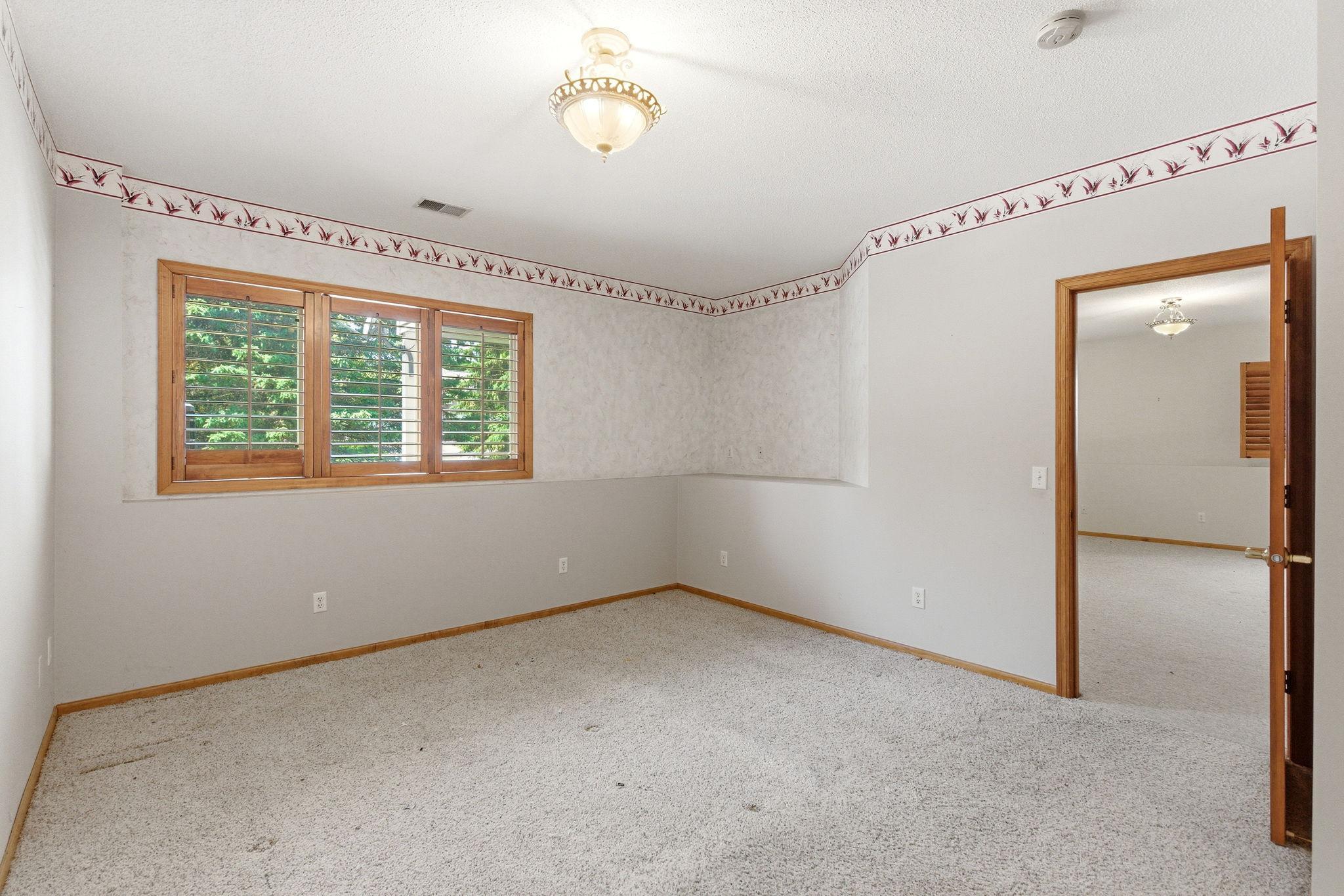 11204 Virginia Road Bloomington, MN 55438 - Photo 38 of 49 Gallery Image 38