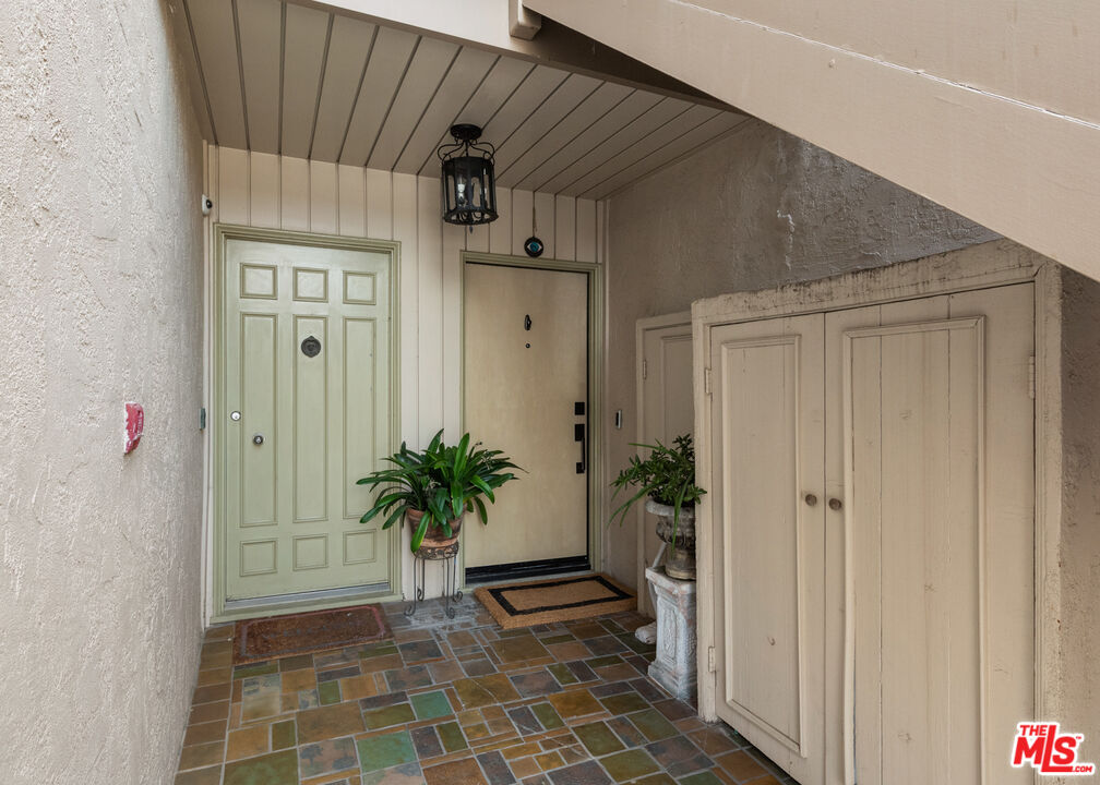 23904 De Way, Unit B Malibu, CA 90265 - Photo 23 of 33 Gallery Image 23