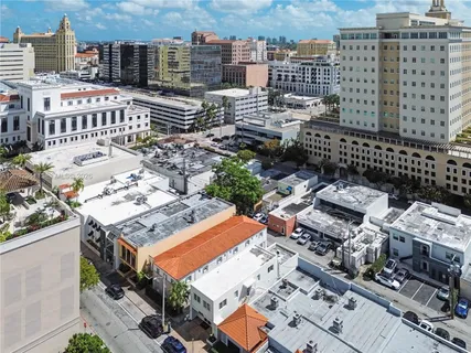$2,200 | 350 Minorca Avenue, Unit 2, Coral Gables, FL 33134