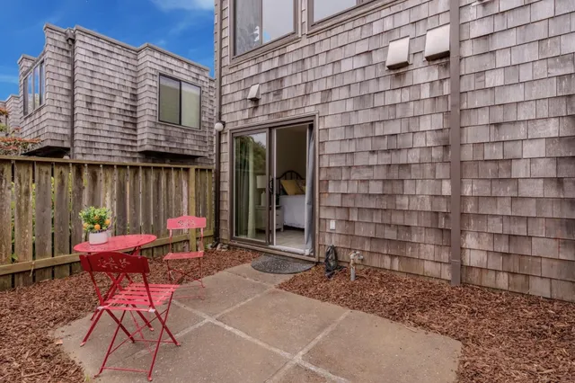 $1,350,000 | 262 Beachview Avenue, Unit 5, Pacifica, CA 94044