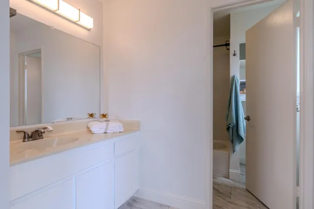 $1,350,000 | 262 Beachview Avenue, Unit 5, Pacifica, CA 94044