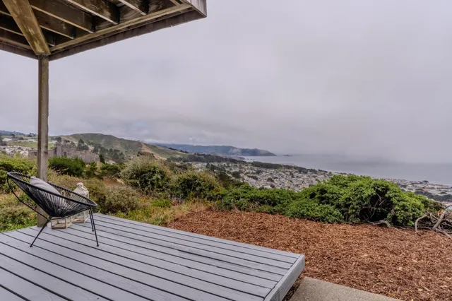 $1,350,000 | 262 Beachview Avenue, Unit 5, Pacifica, CA 94044