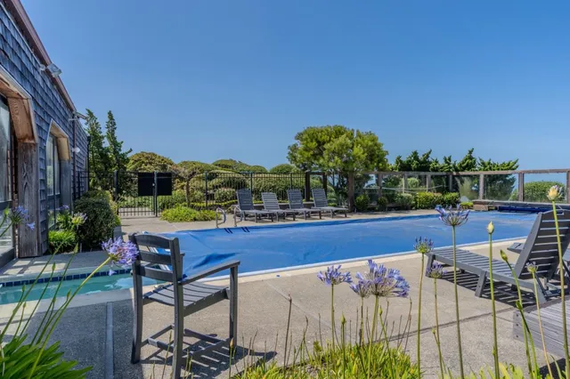 $1,350,000 | 262 Beachview Avenue, Unit 5, Pacifica, CA 94044