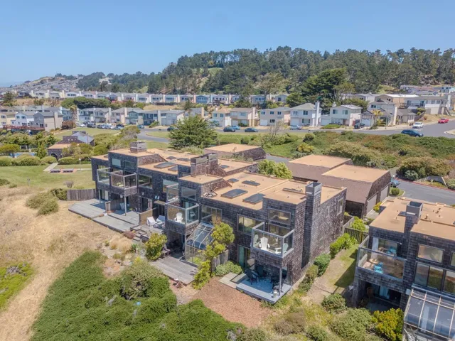 $1,350,000 | 262 Beachview Avenue, Unit 5, Pacifica, CA 94044