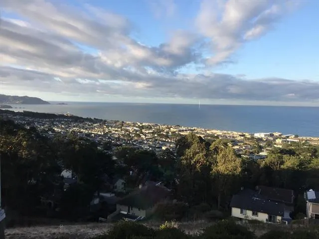$1,350,000 | 262 Beachview Avenue, Unit 5, Pacifica, CA 94044
