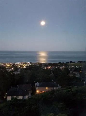 $1,350,000 | 262 Beachview Avenue, Unit 5, Pacifica, CA 94044